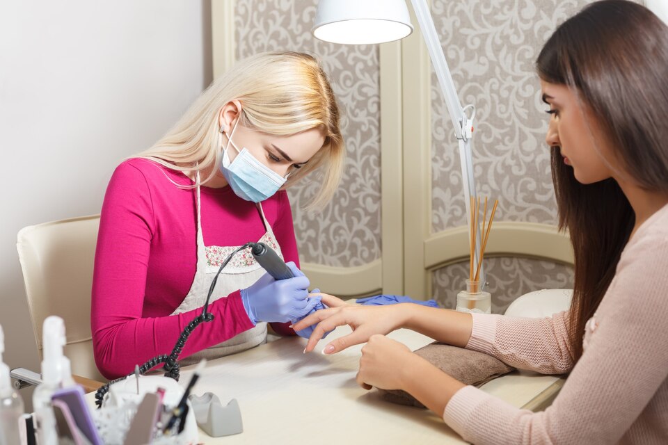 Bozcaada Manikürcü